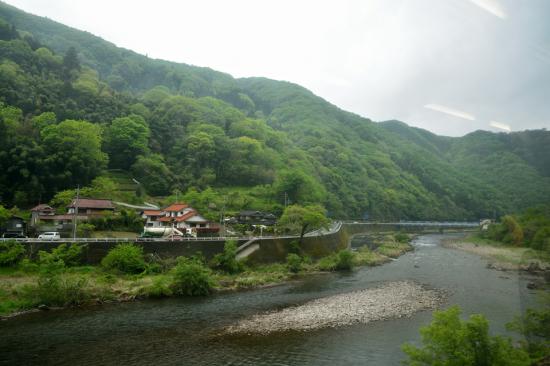 恐れずに正々堂々と秘境駅に行ってきたから写真うｐする_511